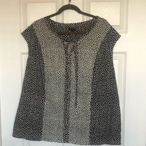 Talbots Sleeveless Black & Off White Tie Neck Blouse- Size 2x